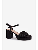 Sandály na podpatku  model 226333 Step in style