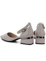 Dámské lodičky na klínku s páskem béžové barvy model 22117661 - VINCEZA