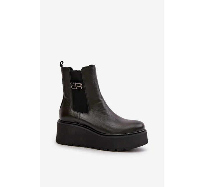 Boty na klínovém podpatku model 199274 Step in style Boty na klínovém podpatku model 199274 Step in style