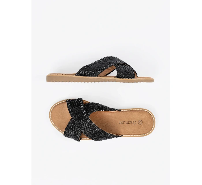 Komfortní nazouváky dámské černé na plochém podpatku Komfortní nazouváky dámské černé na plochém podpatku