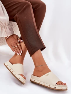 Dámské pantofle na platformě s cvočky Big Star – béžové