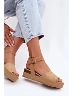 Dámské sandály na platformě model 22200672 tmavě béžové - Wrangler