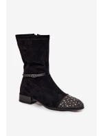 Dámské boty na nízkém podpatku se zdobením a páskem D&A – černé