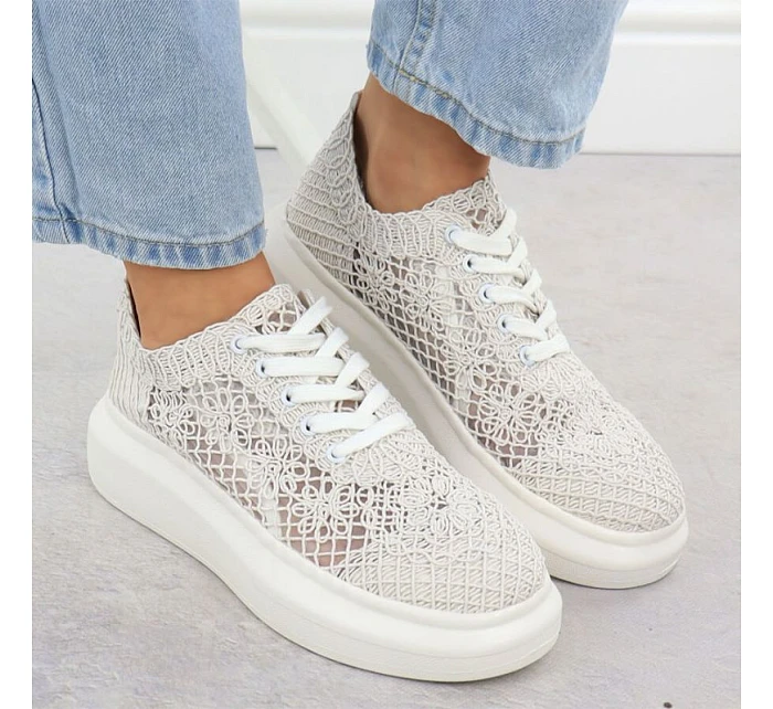 Dámské boty na platformě šněrovací bílé model 22098381 - VINCEZA