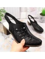 Dámské pohodlné kožené sandály na podpatku model 22021681 - Rieker