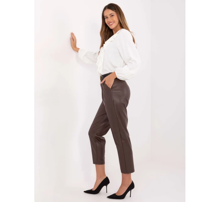 Spodnie IT SP model 21441085 ciemny brązowy - FPrice Spodnie IT SP model 21441085 ciemny brązowy - FPrice