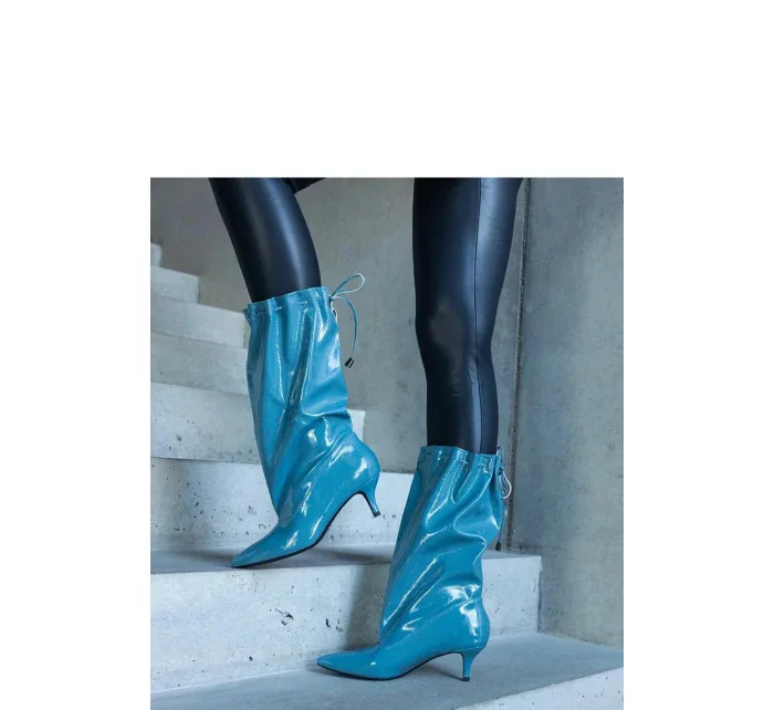 Boty na podpatku model 204742 Solea Boty na podpatku model 204742 Solea