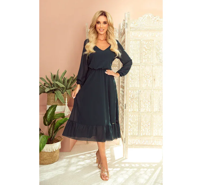 Dámské šifonové šaty v lahvově zelené barvě v délce midi, s dekoltem a volánkem 304-2 Dámské šifonové šaty v lahvově zelené barvě v délce midi, s dekoltem a volánkem 304-2