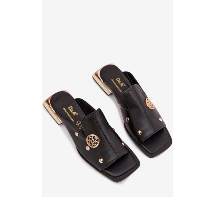 Kožené pantofle s zlatými ozdobami D&A model 22031927 Černé - S.Barski
