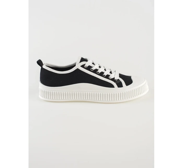 Exkluzívní černé dámské tenisky bez podpatku Exkluzívní černé dámské tenisky bez podpatku