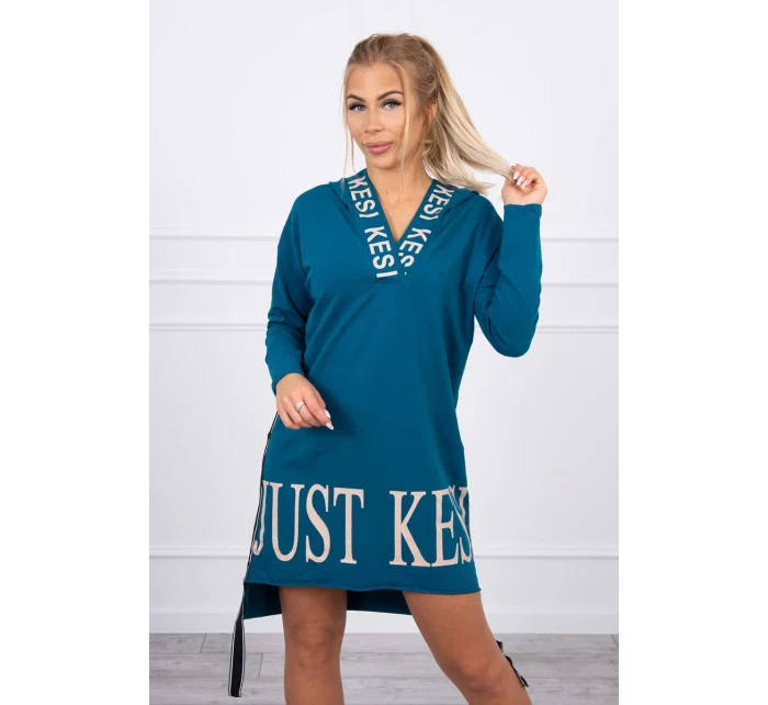 model 18747263 šaty s kapucí a potiskem - K-Fashion model 18747263 šaty s kapucí a potiskem - K-Fashion