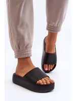 Dámské žabky na tlusté podrážce černé Oreithano