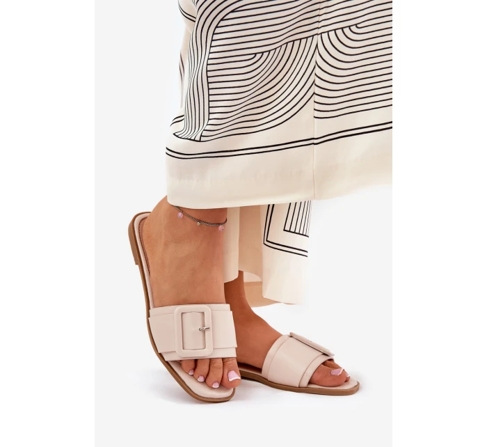 Ploché Dámské Sandály Eko Kožené S Přezkou Béžové model 21689397 - Boto Ploché Dámské Sandály Eko Kožené S Přezkou Béžové model 21689397 - Boto