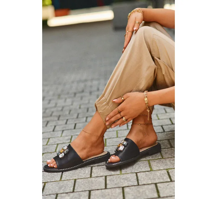 Dámské pantofle s ozdobami S.Barski Černá Dámské pantofle s ozdobami S.Barski Černá