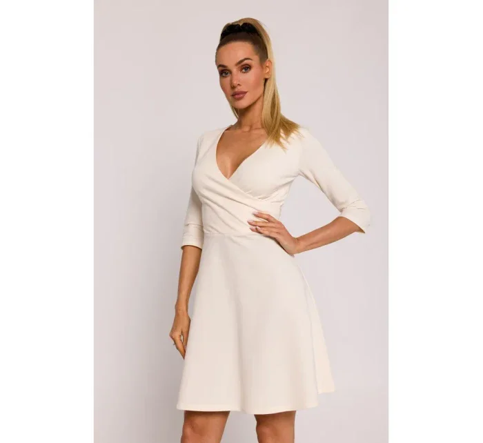 model 19660878 Přiléhavé mini šaty krémové - Moe