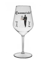 Personalizovaná nerozbitná sklenice s novomanželským párem