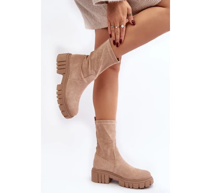 Béžové nazouvací boty na plochém podpatku model 20036645 - Kesi Béžové nazouvací boty na plochém podpatku model 20036645 - Kesi