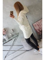 Šaty s ozdobnými volánky a kapucí ecru