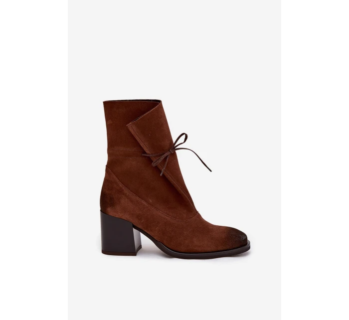 Dámské semišové botky na podpatku Zazoo – hnědé Dámské semišové botky na podpatku Zazoo – hnědé