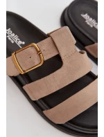 Dámské pantofle s pásky a zlatým přezkou béžové model 21919132 - Boto