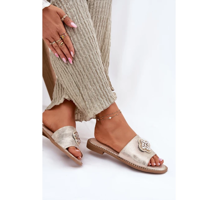 Dámské Pantofle Na Plochém Podpatku S Ozdobným Detalem S.Barski KV51-087 Zlaté