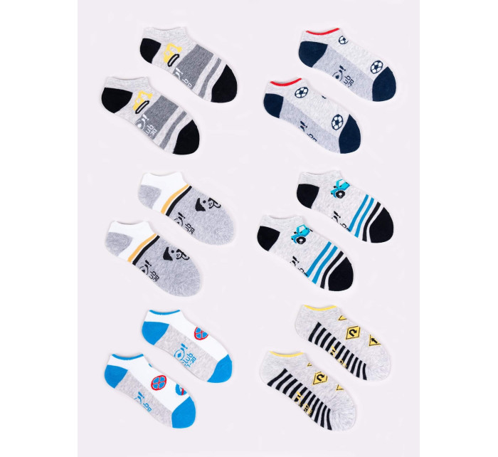 Yoclub Chlapecké kotníkové bavlněné ponožky Vzory Barvy 6-pack SKS-0008C-AA00-001 Vícebarevné