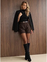 Elegantní dámské kraťasy s kostkovaným vzorem a páskem v čokoládové barvě FashionStreet SY0613 Elegantní dámské kraťasy s kostkovaným vzorem a páskem v čokoládové barvě FashionStreet SY0613