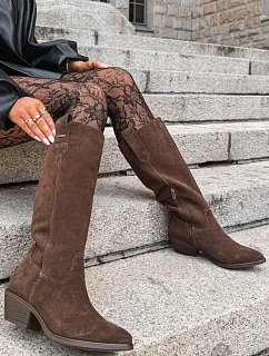 Dámské kožené semišové kozačky na nízkém podpatku, zateplené Big Star model 22386445 Hnědé - Big Star Shoes