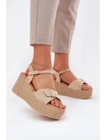 Dámské Sandály Na Klínu S Přezkou Khaki Liniella Dámské Sandály Na Klínu S Přezkou Khaki Liniella