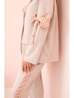 Dámská souprava s viskózou – sako s klopami a kalhoty s lampasem béžový