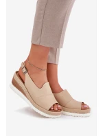 Dámské kožené sandály na klínu model 21696009 béžové - Artiker