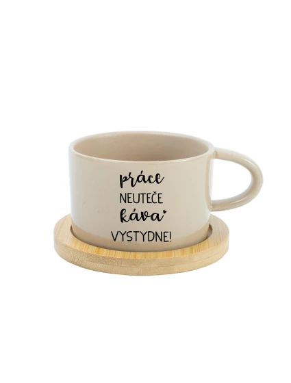 PRÁCE NEUTEČE, KÁVA VYSTYDNE! - krémový hrníček makronka 200 ml