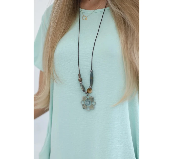 Šaty s kapsami a přívěskem světle mátová