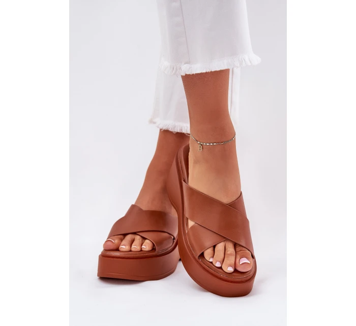 Dámské sandály na platformě a klínu camel Nelithraea Dámské sandály na platformě a klínu camel Nelithraea