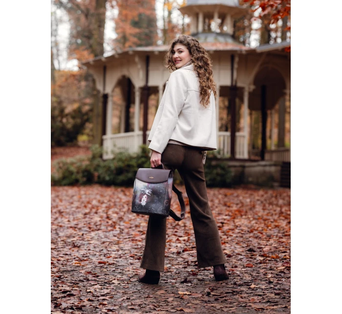 Dámský batoh Vushie Rosalie Rounded Flap Backpack Dámský batoh Vushie Rosalie Rounded Flap Backpack