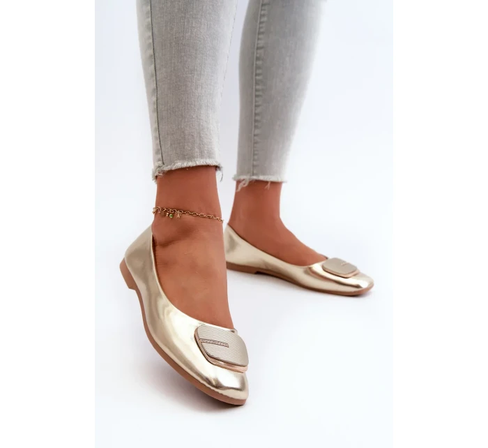 Dámské baleríny z eko kůže se zlatým zdobením model 21106956 - Kesi