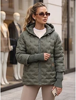 Kurtka damska pikowana z kapturem zielona model 22341112 - FashionStreet Kurtka damska pikowana z kapturem zielona model 22341112 - FashionStreet