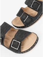 Designové černé dámské  sandály na klínku