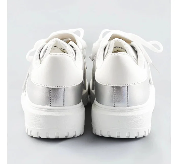 Stříbrno-bílé dámské sportovní boty se zakrytým šněrováním (RA2049) Stříbrno-bílé dámské sportovní boty se zakrytým šněrováním (RA2049)