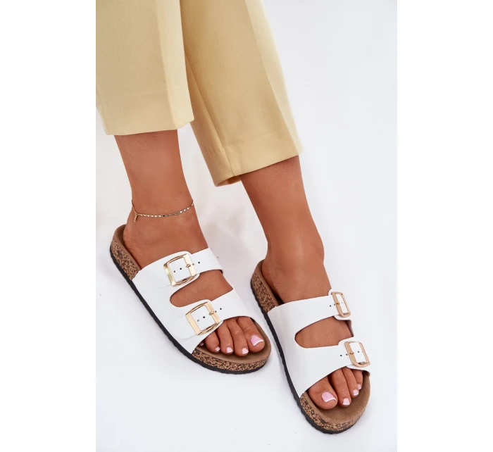 Dámské sandály s přezkami z ekologické kůže bílé model 21701643 - EVENTO