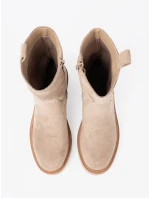 Výborné dámské hnědé kotníčkové boty na plochém podpatku Výborné dámské hnědé kotníčkové boty na plochém podpatku