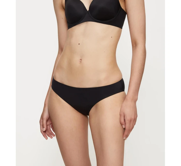 Body Make-Up Essentials Tai - BLACK - TRIUMPH BLACK - TRIUMPH