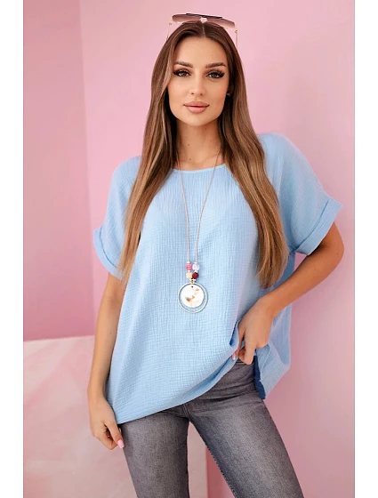 Mušelínová halenka s náhrdelníkem modrý