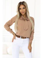 140-27 Služební halenka s dlouhým rukávem a zavazováním vpředu - MOCHA MOUSSE 140-27 Služební halenka s dlouhým rukávem a zavazováním vpředu - MOCHA MOUSSE