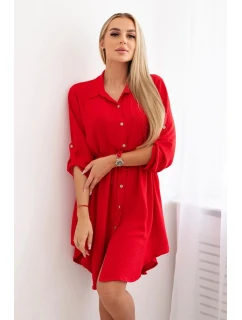 Šaty se zapínáním na knoflíky a zavazováním v pase červený