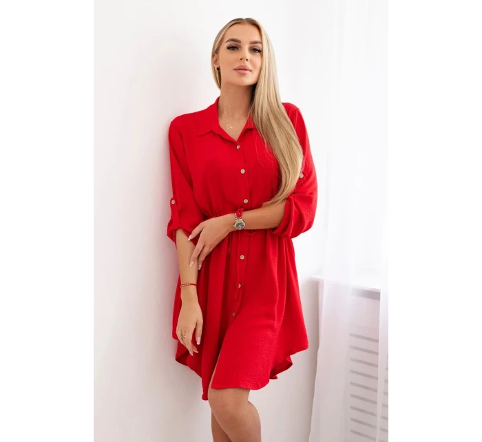 Šaty se zapínáním na knoflíky a zavazováním v pase červený