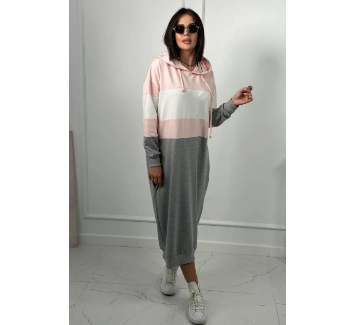 Trikolorní šaty s kapucí pudrově růžová + ecru + šedá Trikolorní šaty s kapucí pudrově růžová + ecru + šedá