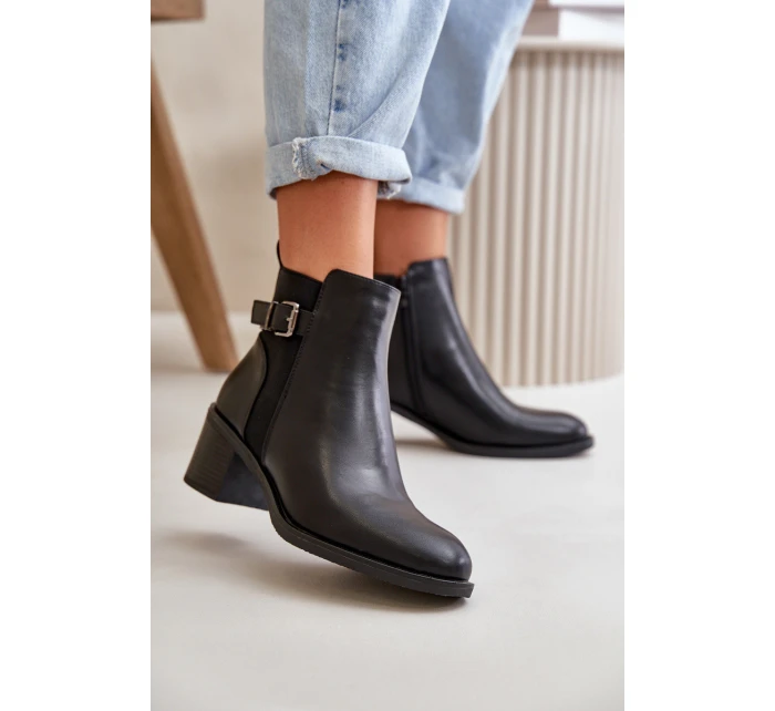 Dámské zimní zateplené boty na podpatku s přezkou Černé Nevillira Dámské zimní zateplené boty na podpatku s přezkou Černé Nevillira