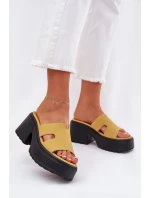 Dámské Pantofle Na Platformě A Podpatku Žluté model 21687111 - Boto Dámské Pantofle Na Platformě A Podpatku Žluté model 21687111 - Boto