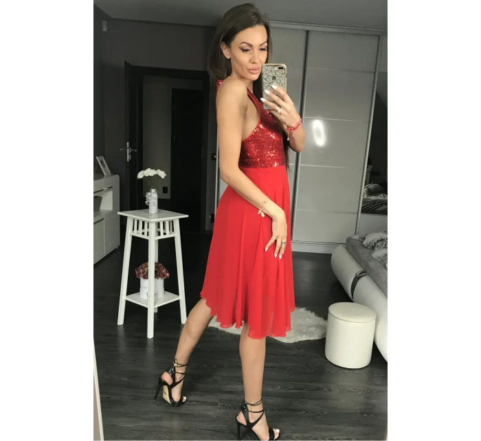 Večerní šaty model 105293 YourNewStyle Večerní šaty model 105293 YourNewStyle